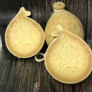 Caciocavallo stagionato in grotta - immagine 1
